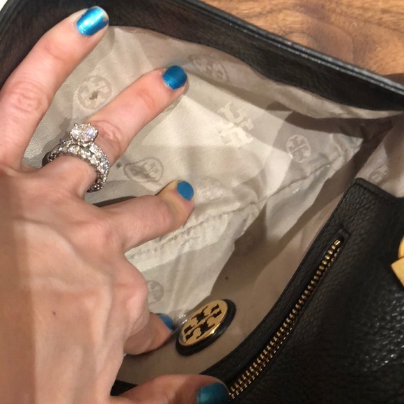 Gorgeous Tory Burch Evening Bag - Picture 7 of 8